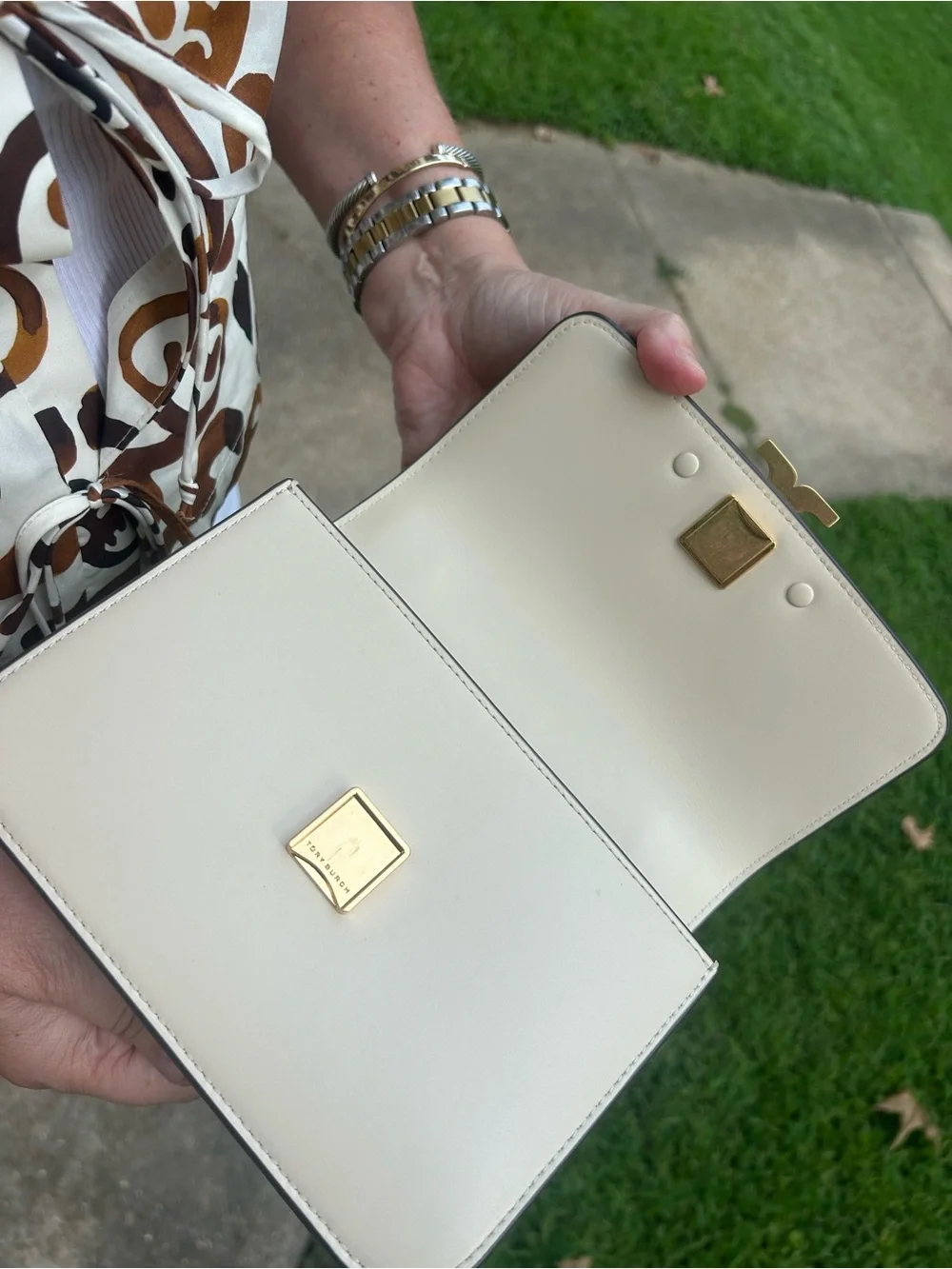 Tory Burch New Cream Eleanor Small Shoulder Bag/Crossbody Bag with Gold Logo